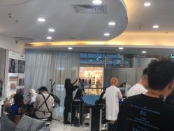 点击看大图 -八佰伴8008星级形象店