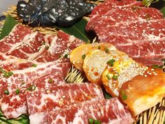 -山川小町·极番烧肉(新地假日广场店)
