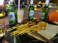 -何师烧烤·香辣蟹·川菜·30年老品牌(太古里旗舰店)