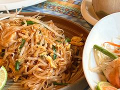 泰式炒金边粉-食肆&Fourteen(武林夜市店)