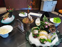 -鼎泰亨·海鲜牛肉餐厅(滨江店)