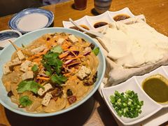 -95号酱骨·一块豆腐(展春园西路店)