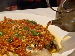 剁椒鲜鱼头-玖尹-新派中式餐酒馆