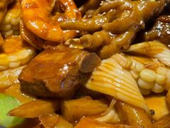 -徐记小怪兽肉蟹煲(中央大街店)