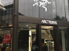 -ARC'TERYX始祖鸟(北京王府中环店)
