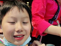 -野山舂·贵州现舂酸汤火锅(鸿通城店)