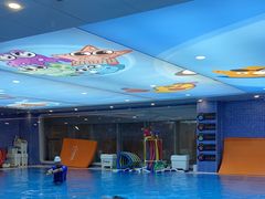 -戊辰亲子游泳俱乐部