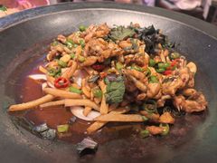 鲜椒紫苏蛙-桂满陇·蟹黄小笼汤包(清河万象店)