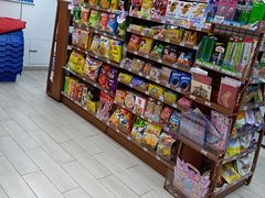 -全家便利店(沪南公路店)