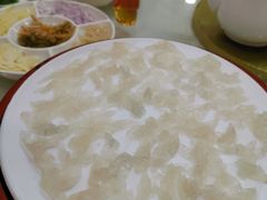 金鲷鱼生及配料-寻味顺德·南记酒家·传统顺德菜·鱼生(广源路店)