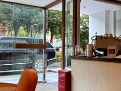 -Line来恩咖啡(石厦花园店)