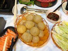 -鲜入围煮花胶鸡海鲜火锅