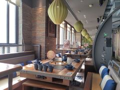 -湊湊火锅·茶憩(南京东路悦荟店)