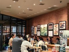 -星巴克(上海虹桥新天地二店)