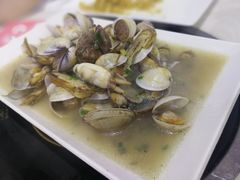 -虾弄弄海派小龙虾·牛羊蝎子火锅