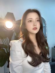 -镁连社·美联社