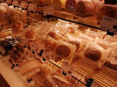 -巴黎贝甜(华堂新辰汇店)