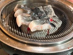 -围炉肉舍•炭烤活鳗•丹东海鲜烤肉(步行街店)