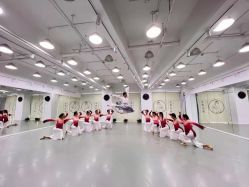 -深舞形体民族舞蹈工作室