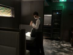 -左庭右院鲜牛肉火锅黑金店(陆家嘴中心店)