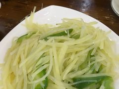 -侬佳蒸菜馆(听潮店)