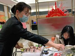 -红鼎豆捞·非遗鲍皇汤火锅(宝丰路店)