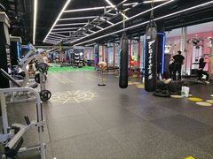 -懒人Club运动健身·运动康复·私教(卓越时代广场店)