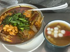 -铁锅哥米线