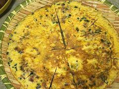 鲩鱼肠煎鸡蛋饼-东胜客河鲜店·西江河鲜·老字號渔家菜