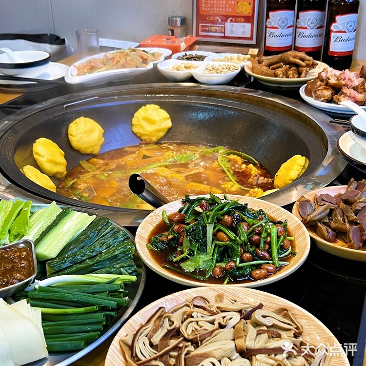 在杭州!正宗东北铁锅炖🥘爆满必打卡