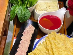 -沸炉重庆老火锅(军事博物馆店)