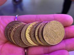-爱玩嘉年华(龙湖杭州金沙天街店)
