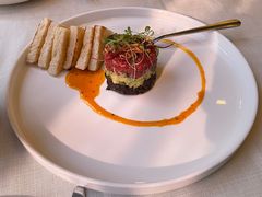 牛肉塔塔配牛油果黑橄榄酱-Solo(衡山路店)