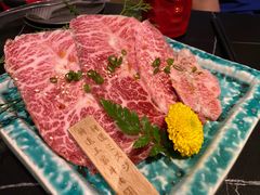 -山川小町·极番烧肉(新地假日广场店)