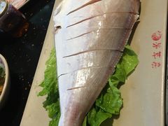 -茅草房·河畔园林火锅