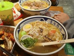 -鑫花溪牛肉米粉(印象水街都心荟店)