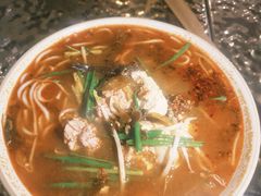 -粉八·云南米线·建水烧烤(常熟路店)
