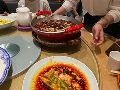 -渝信川菜 · 川味家常菜(财富购物中心店)