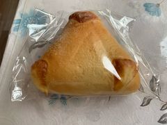 奶香芝士包-美事客·面包·蛋糕·甜品(CBD店)