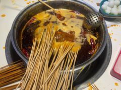 -钢管厂五区小郡肝串串香(蜀都万达店)