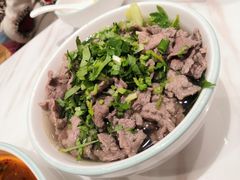 奔跑牛肉-犇逸·乐山跷脚牛肉·四川现炒(览海店)