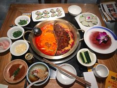 -潮火锅·麻辣牛肉火锅(观音桥方圆·LIVE店)