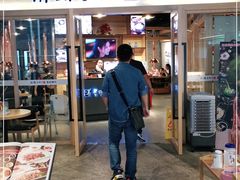 门面-喜来稀肉(北外滩白玉兰广场店)