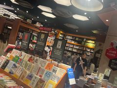 -西西弗书店&矢量咖啡(壹方购物中心店)
