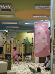 -莫莉幻想儿童乐园(武汉金银潭永旺店)