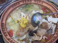 -阿婆情腊排骨火锅(金虹路店)