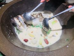 鲜潭蒸汽石锅江团鱼-鲜潭蒸汽石锅鱼(五道口购物中心店)