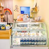 万象城独立蛋糕店🍰奶呼呼的