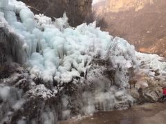-大平台龙居瀑布旅游区