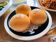 香麻叉烧包-虾饺妹富竹一生·海鲜酒家(海珠广场店)